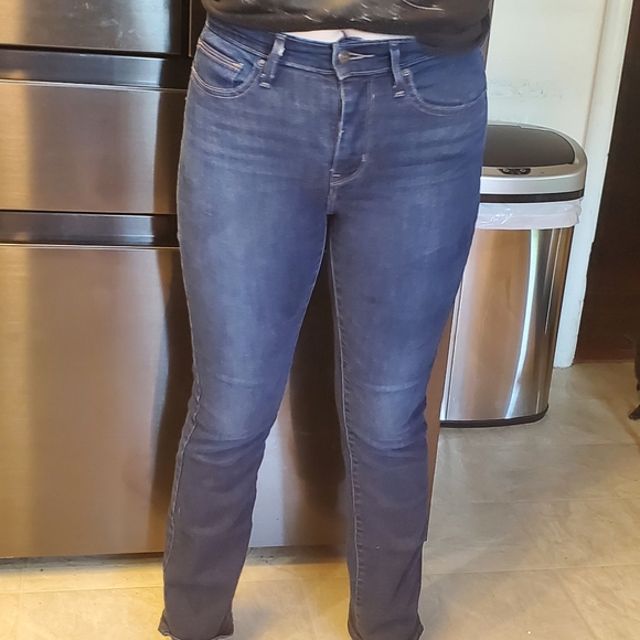 Levi's - Picture 5 of 6